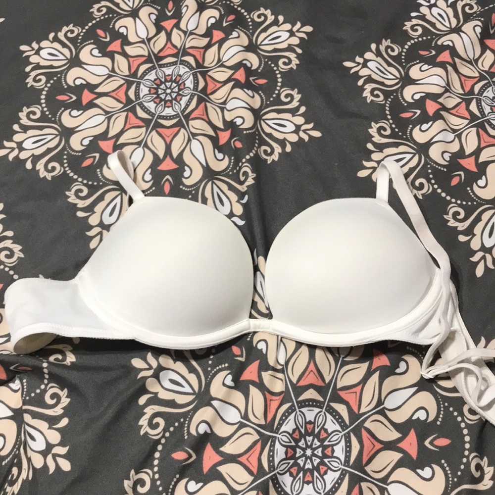 White pink brand push up bra